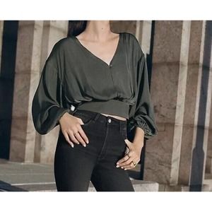 NWT Anthropologie Womens Tie Waist Blouse XXS Green‎ Moss Silky Keyhole V Neck
